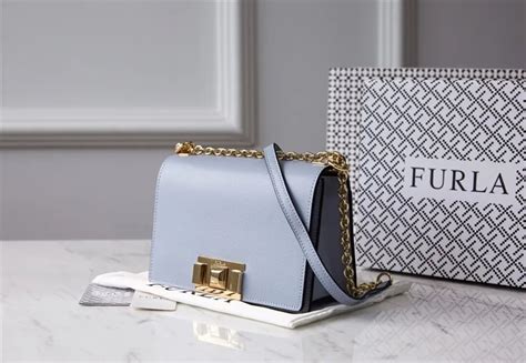 furla оригинальные сумки.